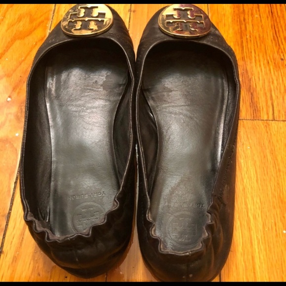 🌼Shoe Sale🌼 Tory Burch Flat Shoes on Sale - Picture 3 of 4
